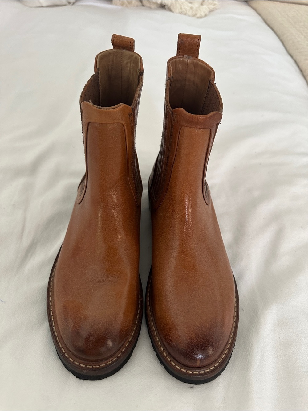NWOT Frye Women’s Chelsea Boots in Brown Leather Size 6 1/2 M